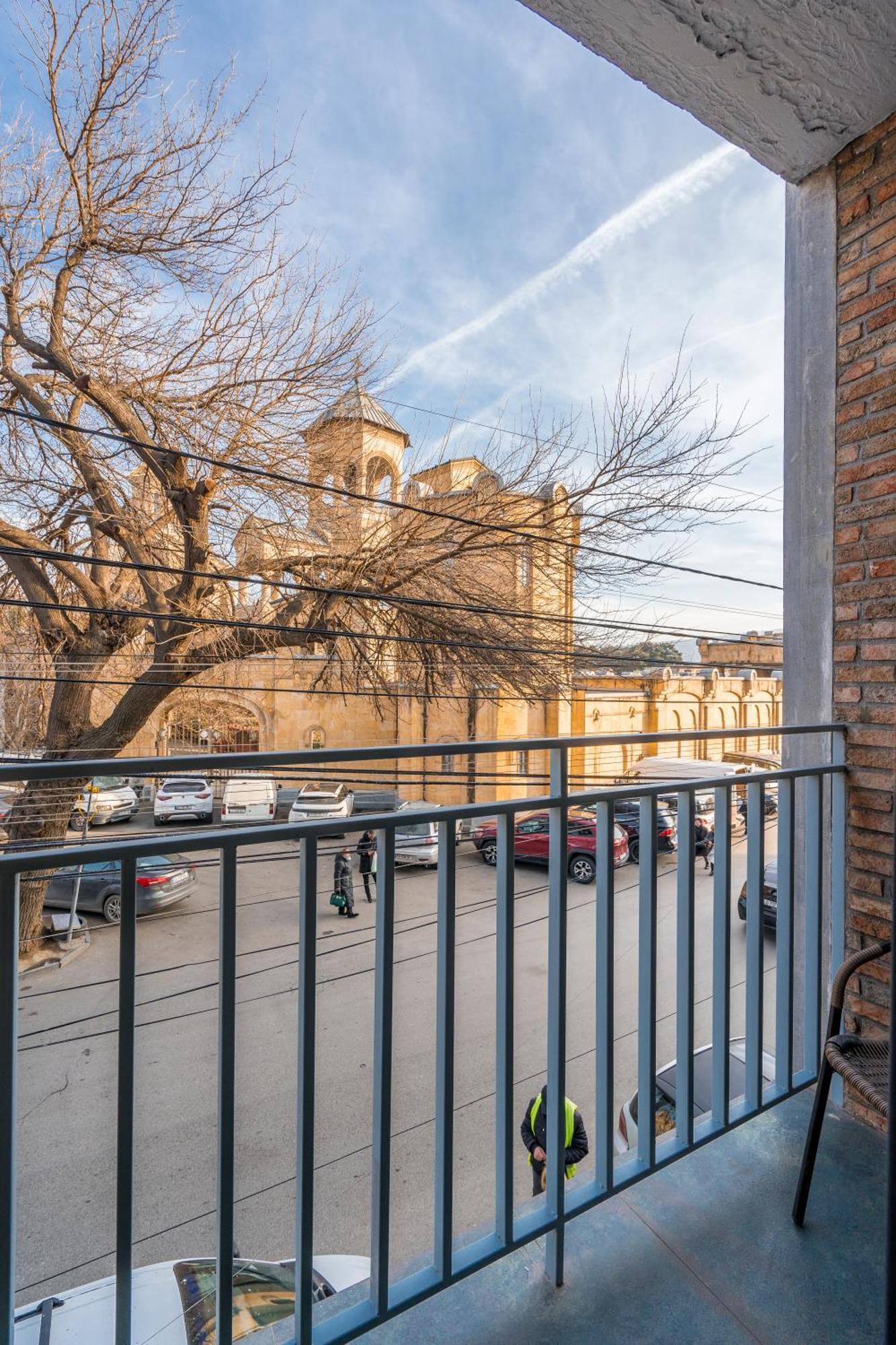 Aparthotel Luxury X By Umbrella Tbilisi Exterior foto